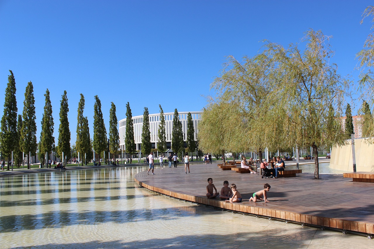 现有的政治 现有的政治