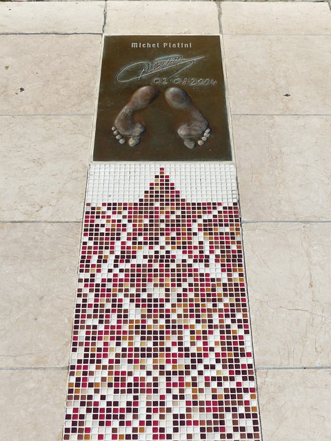 得了更加稳 得了更加稳